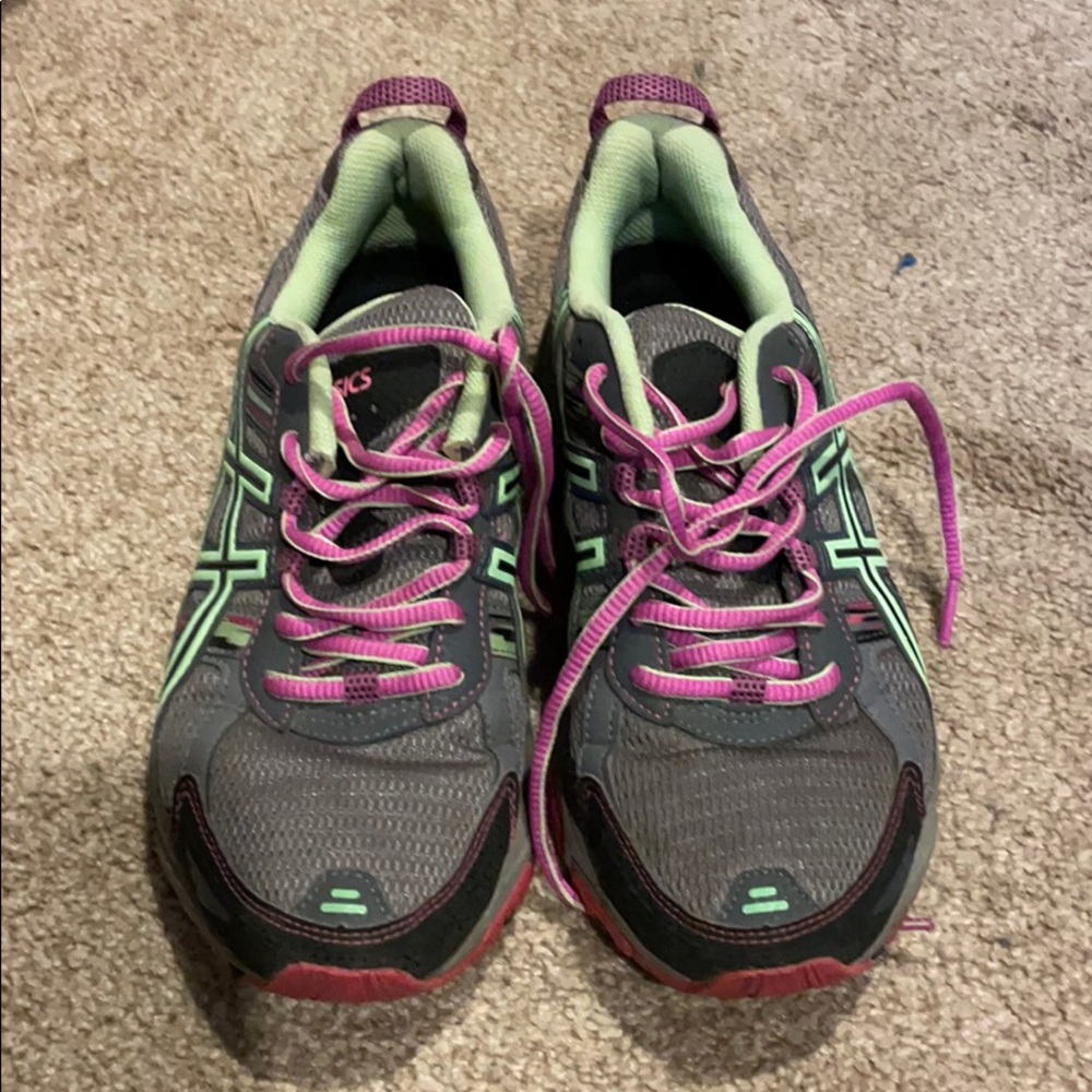 Running Shoes